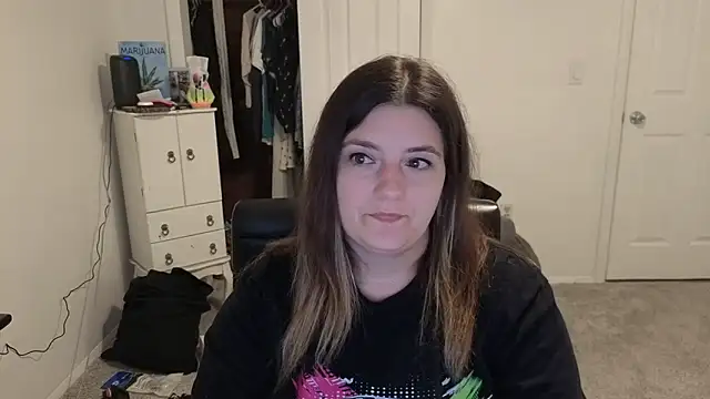 magicsparkles online show from April 3, 2026, 1:56 am