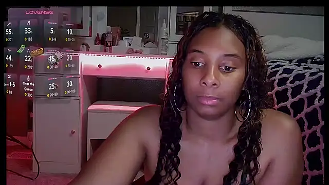 sassyslayz online show from November 25, 2025, 4:24 am