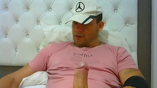 altenori112 online show from February 19, 2026, 11:01 pm