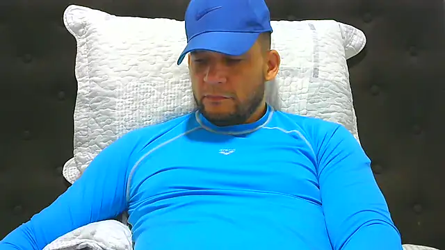 Snapshot of altenori112 chatting on July 3, 2026, 2:56 pm altenori112 online show from July 3, 2026, 2:56 pm