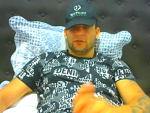 Snapshot of altenori112 chatting on May 28, 2026, 12:55 pm altenori112 online show from May 28, 2026, 12:55 pm