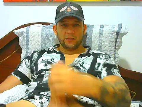Snapshot of altenori112 chatting on April 29, 2026, 10:38 pm altenori112 online show from April 29, 2026, 10:38 pm