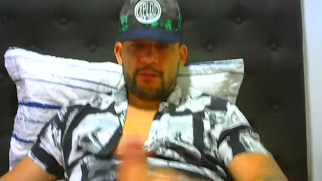 altenori112 online show from October 31, 2025, 1:46 am