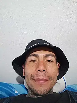 dannnyhot24 online show from May 10, 2026, 3:25 pm