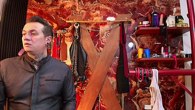 boy n girl online show from October 12, 2025, 11:00 am