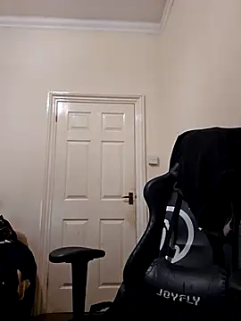 Snapshot of Karolina8787 chatting on October 25, 2025, 4:11 am Karolina8787 online show from October 25, 2025, 4:11 am