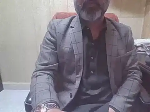 Snapshot of hairymaster95 chatting on February 18, 2026, 6:11 am hairymaster95 online show from February 18, 2026, 6:11 am