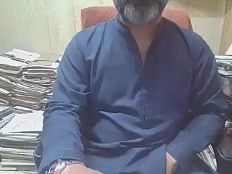 hairymaster95 online show from November 3, 2025, 4:28 am