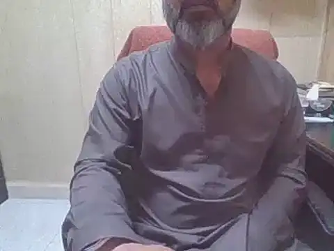 hairymaster95 online show from March 31, 2026, 4:14 am