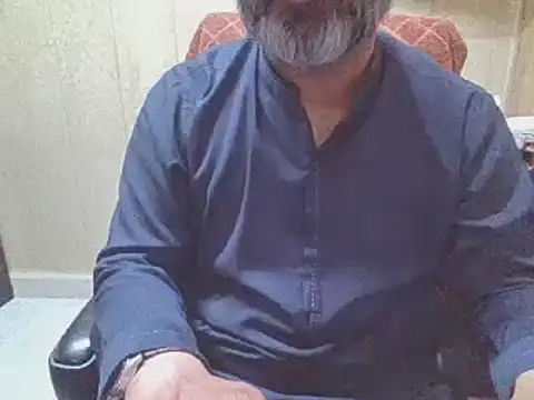 Snapshot of hairymaster95 chatting on February 28, 2026, 8:03 am hairymaster95 online show from February 28, 2026, 8:03 am