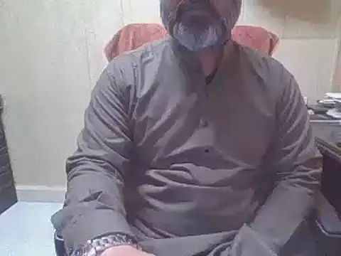 Snapshot of hairymaster95 chatting on January 16, 2026, 4:38 am hairymaster95 online show from January 16, 2026, 4:38 am