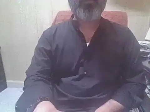 hairymaster95 online show from October 3, 2025, 6:26 am