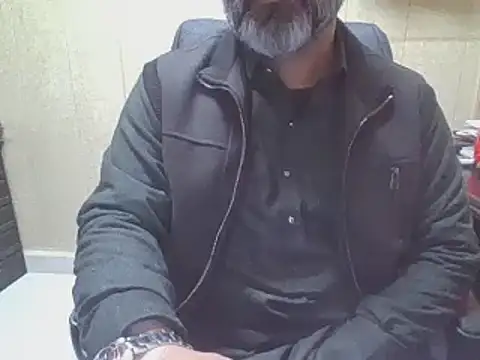 Snapshot of hairymaster95 chatting on January 10, 2026, 4:19 am hairymaster95 online show from January 10, 2026, 4:19 am