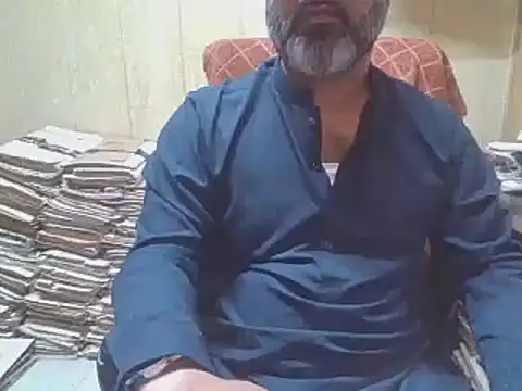 hairymaster95 online show from October 28, 2025, 4:02 am