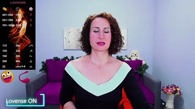 Snapshot of Nia_Smithh chatting on December 18, 2025, 1:59 pm Nia Smithh online show from December 18, 2025, 1:59 pm