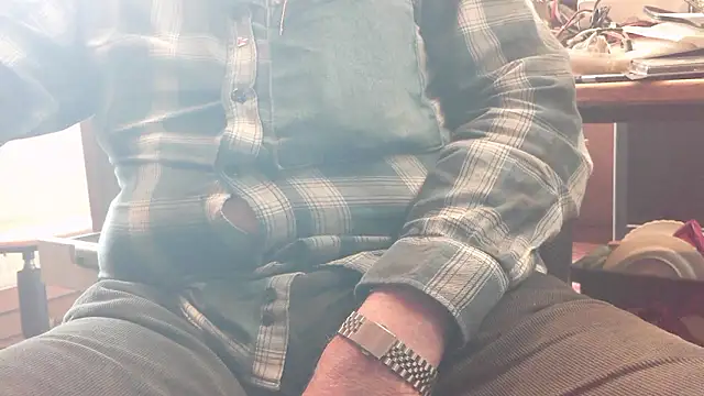 Snapshot of HaraldGermany chatting on February 8, 2026, 12:25 pm HaraldGermany online show from February 8, 2026, 12:25 pm