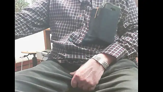 Snapshot of HaraldGermany chatting on January 6, 2026, 7:51 pm HaraldGermany online show from January 6, 2026, 7:51 pm