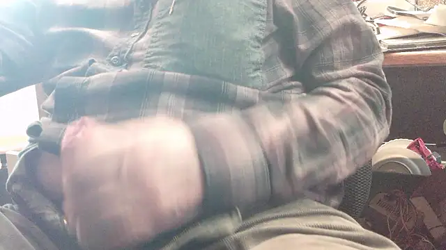 Snapshot of HaraldGermany chatting on March 1, 2026, 3:56 pm HaraldGermany online show from March 1, 2026, 3:56 pm