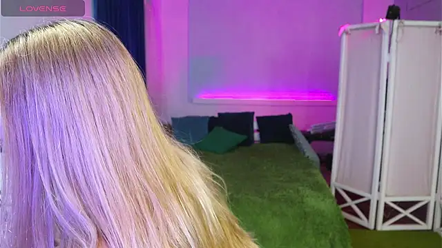 Snapshot of AlisaAleksandr chatting on October 7, 2025, 2:40 pm AlisaAleksandr online show from October 7, 2025, 2:40 pm