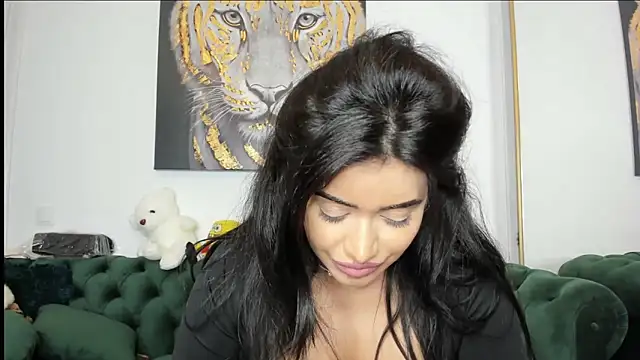 Snapshot of AnnaKarin chatting on February 25, 2025, 10:53 pm AnnaKarin online show from February 25, 2025, 10:53 pm