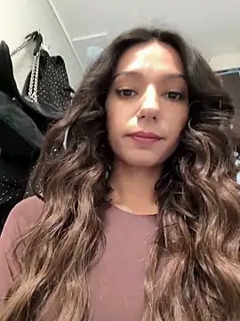  MiaQueen  online show from February 19, 2026, 10:40 pm