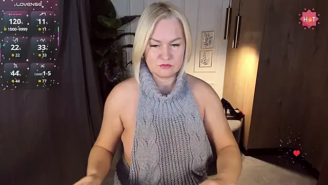 Snapshot of YolandaKiss chatting on January 11, 2026, 4:19 am YolandaKiss online show from January 11, 2026, 4:19 am