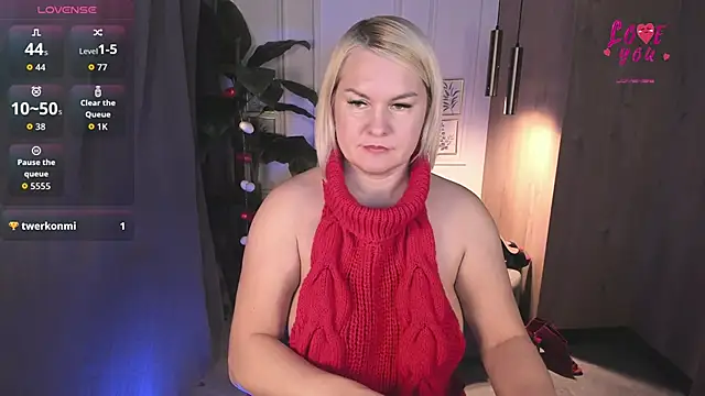 Snapshot of YolandaKiss chatting on February 23, 2026, 7:58 pm YolandaKiss online show from February 23, 2026, 7:58 pm