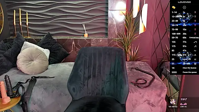 Snapshot of KylieMellow chatting on November 30, 2025, 5:30 am KylieMellow online show from November 30, 2025, 5:30 am