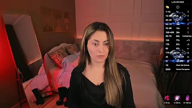 Snapshot of KylieMellow chatting on April 7, 2026, 1:46 pm KylieMellow online show from April 7, 2026, 1:46 pm