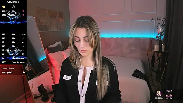 Snapshot of KylieMellow chatting on March 28, 2026, 5:30 am KylieMellow online show from March 28, 2026, 5:30 am