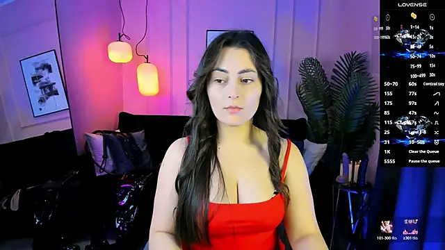 Snapshot of KylieMellow chatting on November 14, 2025, 5:44 am KylieMellow online show from November 14, 2025, 5:44 am