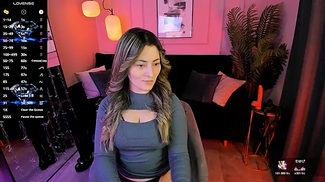 Snapshot of KylieMellow chatting on April 13, 2026, 1:15 pm KylieMellow online show from April 13, 2026, 1:15 pm