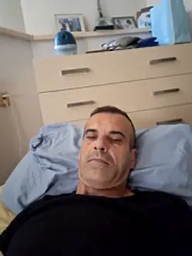 Snapshot of ionel12 chatting on July 13, 2026, 5:12 pm ionel12 online show from July 13, 2026, 5:12 pm