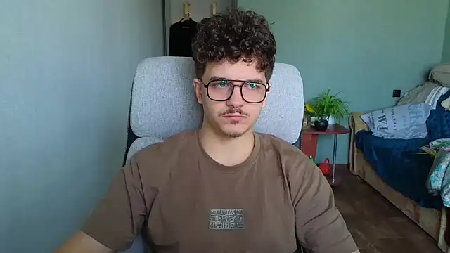 Remy Miles online show from November 15, 2025, 7:56 am