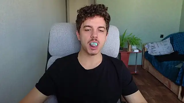 Remy Miles online show from October 26, 2025, 6:58 am