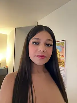 Alyshanon18 online show from May 15, 2026, 6:50 pm