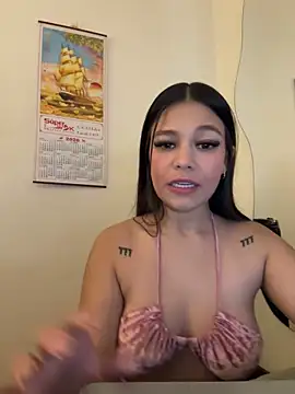 Alyshanon18 online show from May 14, 2026, 6:49 pm