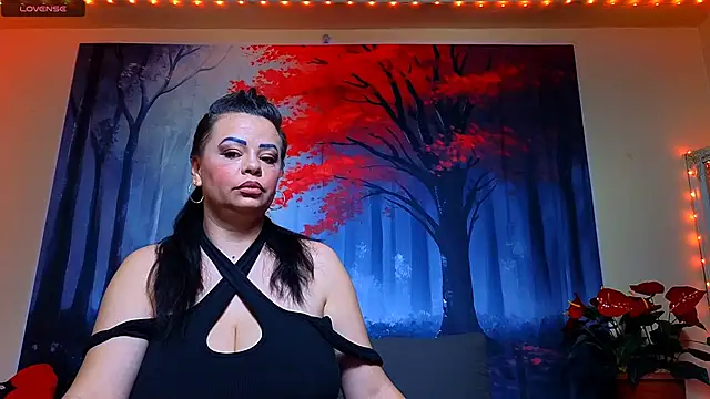 ElizabethEven online show from March 19, 2025, 9:27 pm