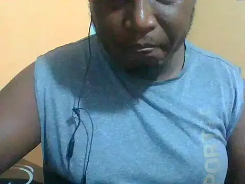 Snapshot of honeyswit chatting on February 10, 2026, 9:14 pm honeyswit online show from February 10, 2026, 9:14 pm