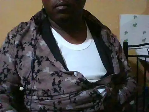 honeyswit online show from September 30, 2025, 8:48 pm