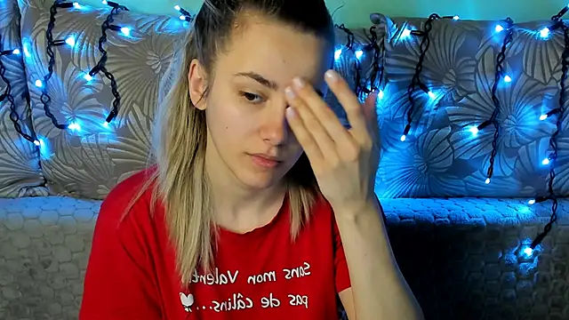 MaggieCake online show from January 18, 2026, 7:45 am