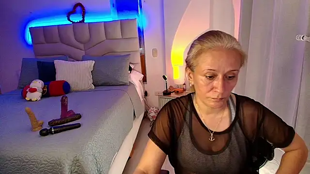 Snapshot of Naty_Stone chatting on June 22, 2026, 7:55 pm Naty Stone online show from June 22, 2026, 7:55 pm