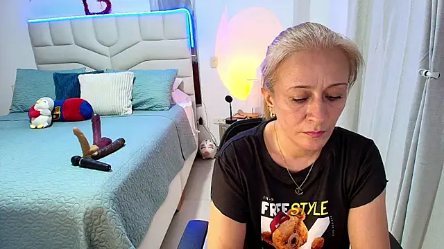 Snapshot of Naty_Stone chatting on July 9, 2026, 7:46 pm Naty Stone online show from July 9, 2026, 7:46 pm