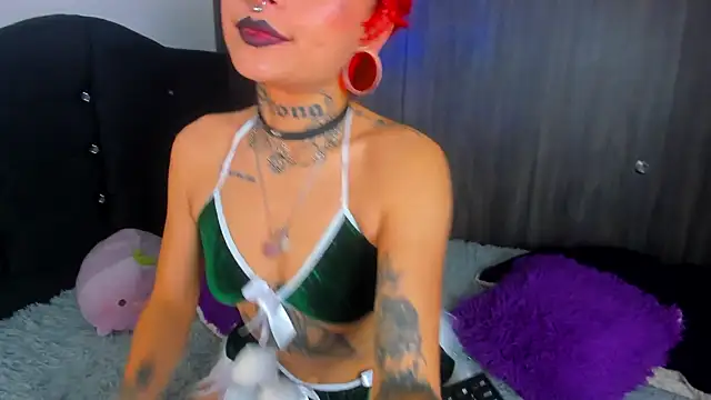 Snapshot of Rainnbow_ chatting on December 20, 2024, 4:20 am Rainnbow online show from December 20, 2024, 4:20 am