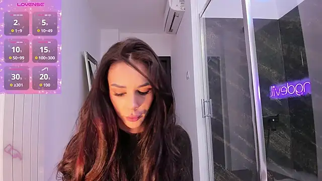 Snapshot of realhotfallingdevil chatting on November 10, 2025, 5:34 am realhotfallingdevil online show from November 10, 2025, 5:34 am