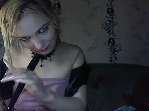 Snapshot of WildMissNiks chatting on June 20, 2026, 8:41 am WildMissNiks online show from June 20, 2026, 8:41 am