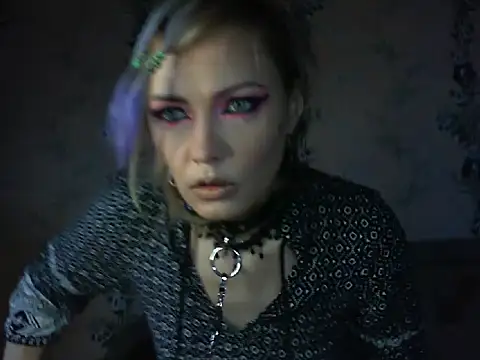 Snapshot of WildMissNiks chatting on March 17, 2026, 9:23 am WildMissNiks online show from March 17, 2026, 9:23 am