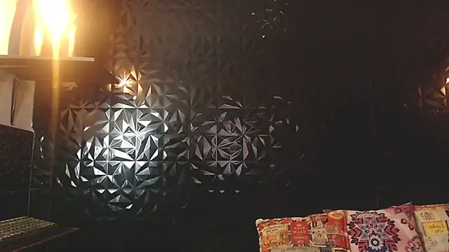 PINK  LOLA1 online show from November 11, 2025, 12:05 am