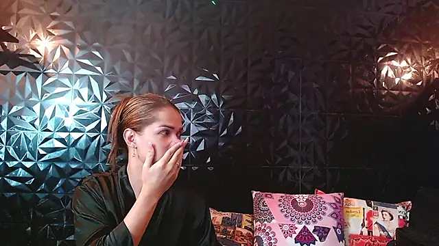 PINK  LOLA1 online show from February 17, 2026, 10:40 pm