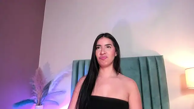 Snapshot of Christy_Sea chatting on February 20, 2026, 12:18 pm Christy Sea online show from February 20, 2026, 12:18 pm